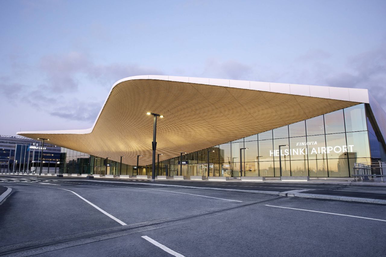 Helsinki_Airport_New_Terminal2_Departures_Outside